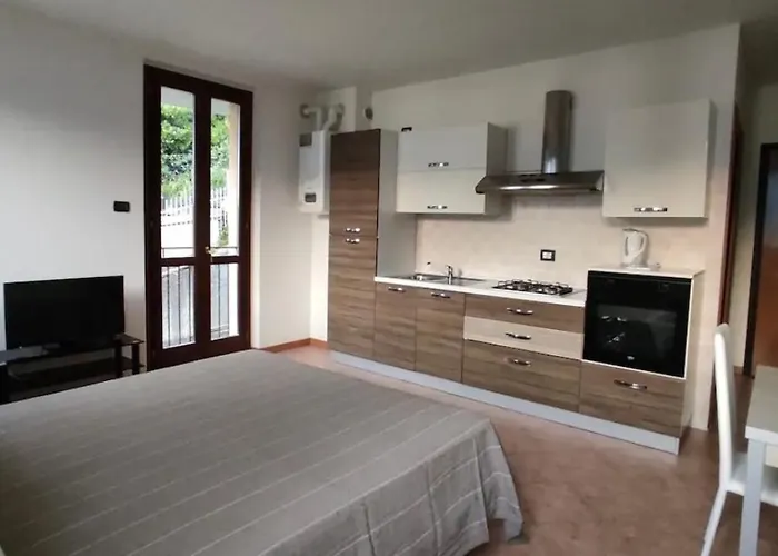 Regina Lake Como 아파트 도리오