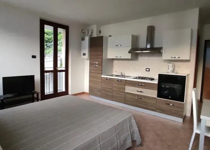 아파트 Regina Lake Como *