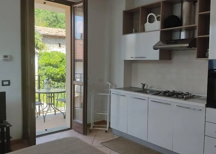 아파트 Regina Lake Como 도리오