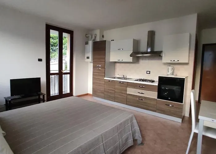 Regina Lake Como 아파트 *