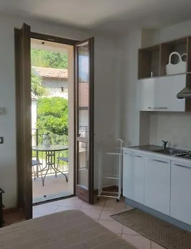 Regina Lake Como 도리오